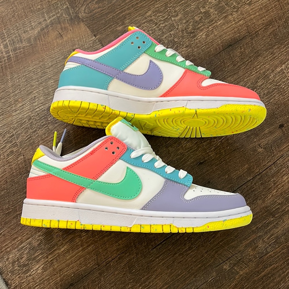 Women’s Nike Dunks